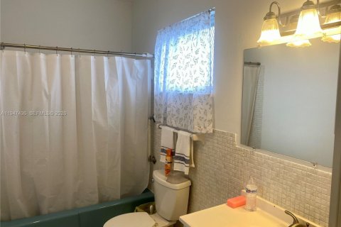 Condominio en venta en Hollywood, Florida, 1 dormitorio, 65.31 m2 № 2003551 - foto 4