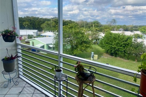 Condominio en venta en Hollywood, Florida, 1 dormitorio, 65.31 m2 № 2003551 - foto 5