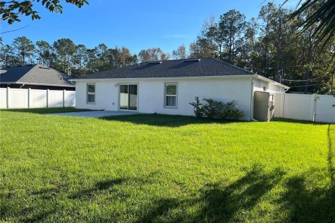 House in Palm Coast, Florida 3 bedrooms, 119.29 sq.m. № 1724593 - photo 12