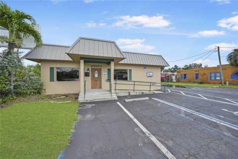 Commercial property in Punta Gorda, Florida 89.19 sq.m. № 1366566 - photo 1