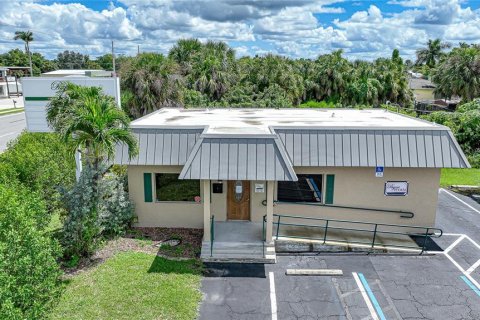 Commercial property in Punta Gorda, Florida 89.19 sq.m. № 1366566 - photo 24
