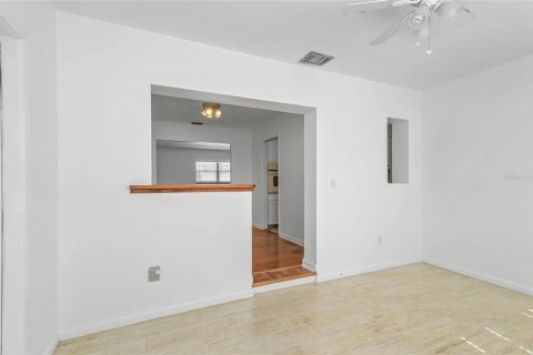 Villa ou maison à louer à Winter Park, Floride: 3 chambres, 165.55 m2 № 2323211 - photo 21