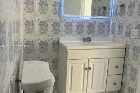 Купить кондоминиум в Майами-Спрингс, Флорида 2 спальни, 97.83м2, № 2006594 - фото 9