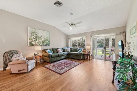 Casa en venta en The Villages, Florida, 3 dormitorios, 152.55 m2 № 1817001 - foto 6