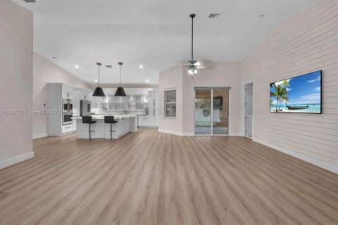 Купить виллу или дом в Локсахатчи-Гроувс, Флорида 4 спальни, 190.17м2, № 2054714 - фото 18