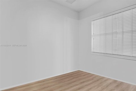 Купить виллу или дом в Локсахатчи-Гроувс, Флорида 4 спальни, 190.17м2, № 2054714 - фото 30