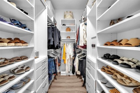 Купить виллу или дом в Локсахатчи-Гроувс, Флорида 4 спальни, 190.17м2, № 2054714 - фото 22