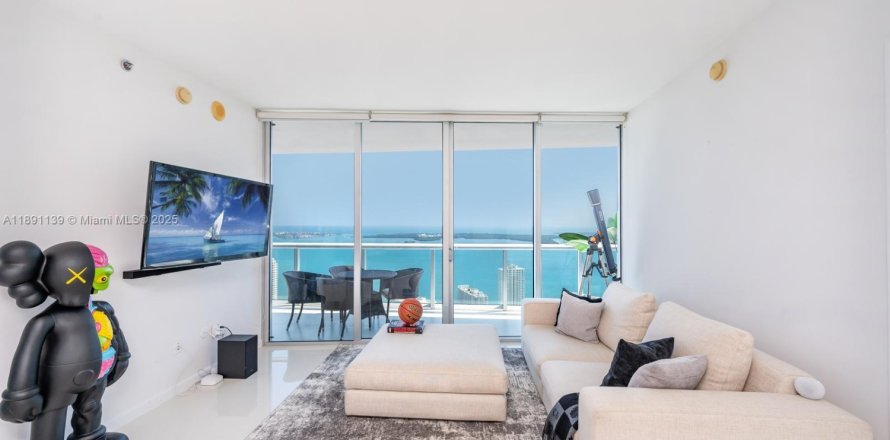 Condo à Miami, Floride, 2 chambres № 1944530