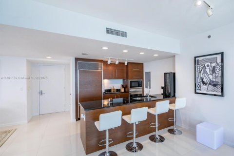 Copropriété à vendre à Miami, Floride: 2 chambres, 121.98 m2 № 1944530 - photo 14
