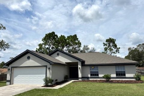 Villa ou maison à vendre à Spring Hill, Floride: 4 chambres, 162.95 m2 № 1910600 - photo 1