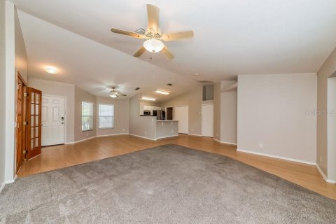 Villa ou maison à louer à Bradenton, Floride: 3 chambres, 168.34 m2 № 1918014 - photo 5
