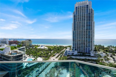 Condo in Miami Beach, Florida, 3 bedrooms  № 1936784 - photo 2