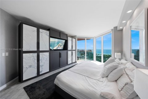 Condo in Miami Beach, Florida, 3 bedrooms  № 1936784 - photo 10