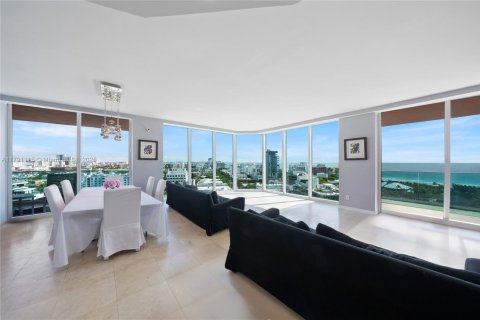 Condo in Miami Beach, Florida, 3 bedrooms  № 1936784 - photo 4