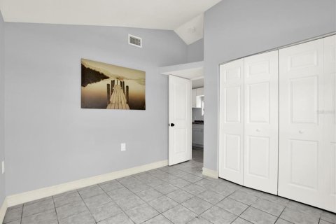 House in Port Richey, Florida 2 bedrooms, 76.64 sq.m. № 1838040 - photo 15