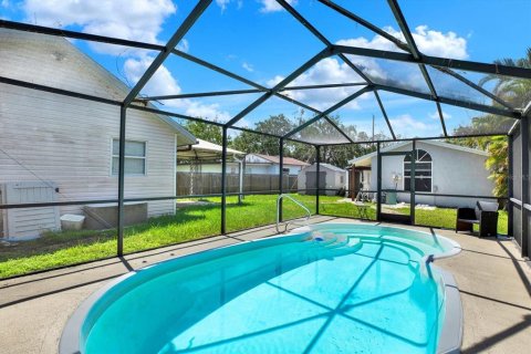House in Port Richey, Florida 2 bedrooms, 76.64 sq.m. № 1838040 - photo 2