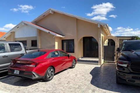 Villa ou maison à vendre à Miami, Floride: 3 chambres, 131.92 m2 № 1970208 - photo 17