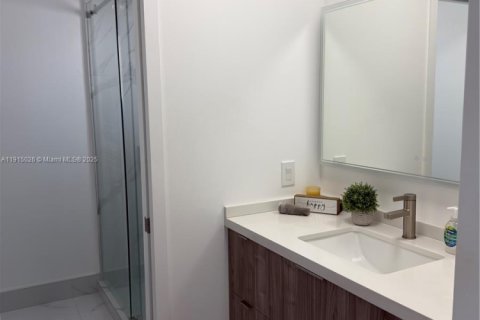 Villa ou maison à vendre à Miami, Floride: 3 chambres, 131.92 m2 № 1970208 - photo 12