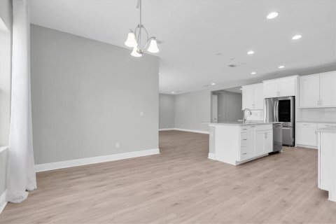 House in Odessa, Florida 4 bedrooms, 295.62 sq.m. № 1858081 - photo 16
