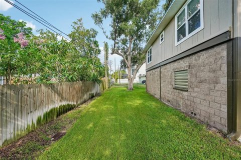 Villa ou maison à vendre à Saint Petersburg, Floride: 3 chambres, 157.19 m2 № 2230875 - photo 7