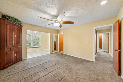 Villa ou maison à vendre à Saint Petersburg, Floride: 3 chambres, 157.19 m2 № 2230875 - photo 16