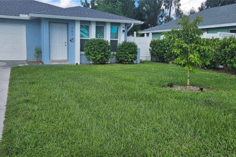 Apartamento en alquiler en Cape Coral, Florida, 3 dormitorios, 114.64 m2 № 1913853 - foto 1