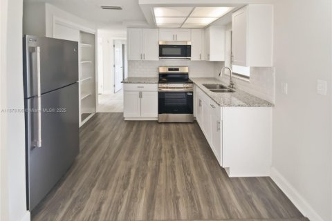 Villa ou maison à vendre à Hudson, Floride: 2 chambres № 1927982 - photo 9