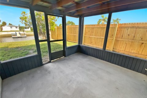 Villa ou maison à vendre à Hudson, Floride: 2 chambres № 1927982 - photo 22