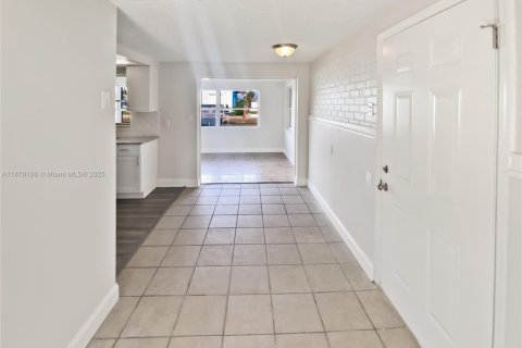 Villa ou maison à vendre à Hudson, Floride: 2 chambres № 1927982 - photo 15