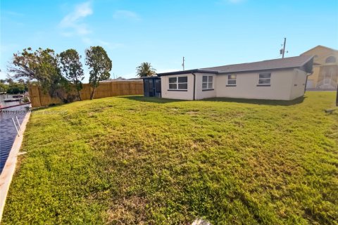Villa ou maison à vendre à Hudson, Floride: 2 chambres № 1927982 - photo 11