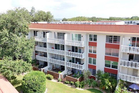 Condo à Clearwater, Floride, 1 chambre  № 2295273