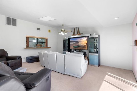 Купить виллу или дом в Малберри, Флорида 3 комнаты, 311.5м2, № 2111479 - фото 25