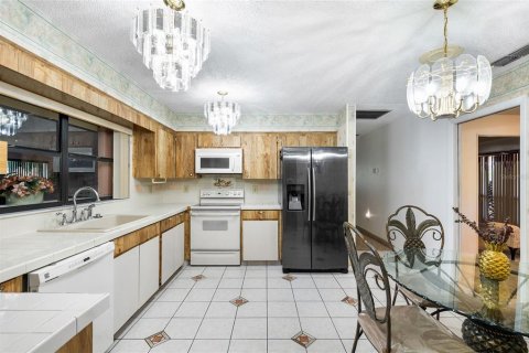 Купить виллу или дом в Малберри, Флорида 3 комнаты, 311.5м2, № 2111479 - фото 17