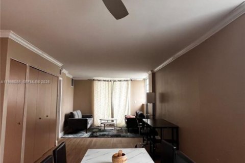 Снять в аренду кондоминиум в Майами-Бич, Флорида 1 спальня, 90.49м2, № 2063456 - фото 8