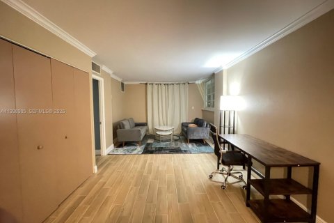Снять в аренду кондоминиум в Майами-Бич, Флорида 1 спальня, 90.49м2, № 2063456 - фото 7