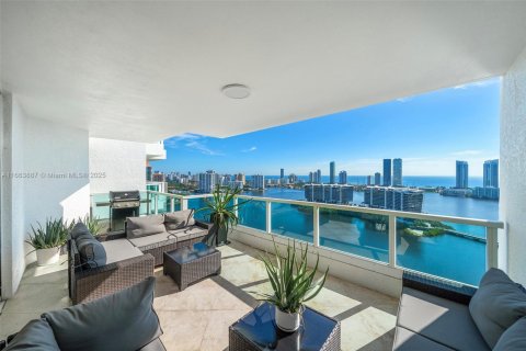 Condominio en venta en Aventura, Florida, 3 dormitorios, 315.87 m2 № 1878382 - foto 12