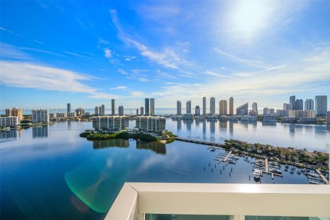 Condominio en venta en Aventura, Florida, 3 dormitorios, 315.87 m2 № 1878382 - foto 1