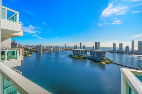 Condominio en venta en Aventura, Florida, 3 dormitorios, 315.87 m2 № 1878382 - foto 15