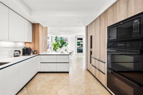 Condominio en venta en Aventura, Florida, 3 dormitorios, 315.87 m2 № 1878382 - foto 2