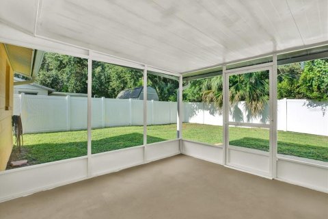 Casa en venta en New Port Richey, Florida, 2 dormitorios, 99.03 m2 № 1917760 - foto 15