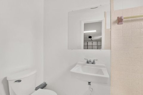 Casa en venta en New Port Richey, Florida, 2 dormitorios, 99.03 m2 № 1917760 - foto 14