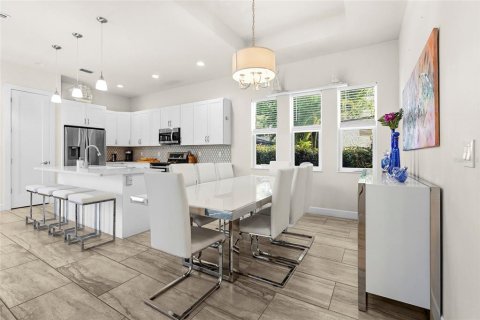 House in Sarasota, Florida 3 bedrooms, 166.57 sq.m. № 2105088 - photo 28