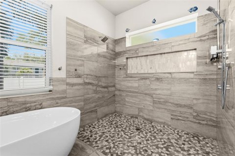 House in Sarasota, Florida 3 bedrooms, 166.57 sq.m. № 2105088 - photo 11