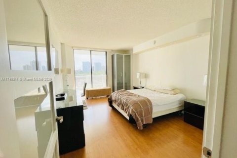 Copropriété à louer à Aventura, Floride: 2 chambres, 130.06 m2 № 1860084 - photo 4