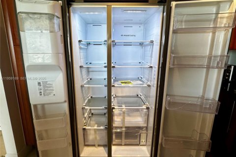 Copropriété à vendre à Miami, Floride: 2 chambres, 111.48 m2 № 2027644 - photo 17