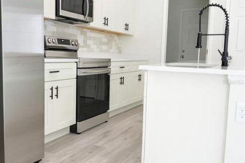 Casa en venta en Ocala, Florida, 4 dormitorios, 163.97 m2 № 1910541 - foto 5