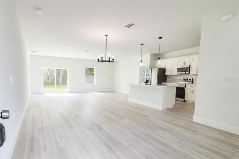 Casa en venta en Ocala, Florida, 4 dormitorios, 163.97 m2 № 1910541 - foto 3