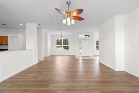 House in Clermont, Florida 3 bedrooms, 183.57 sq.m. № 1870996 - photo 5