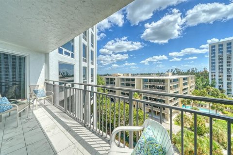 Condo in Longboat Key, Florida, 2 bedrooms  № 2385886 - photo 9
