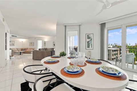Condo in Longboat Key, Florida, 2 bedrooms  № 2385886 - photo 19